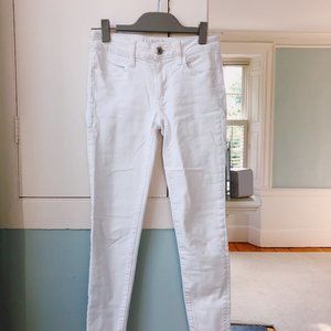 AEO: white skinny jeans
